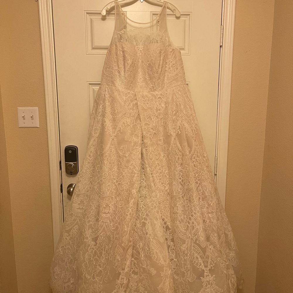 White by Vera Wang Cream Halter Sleeveless Gown